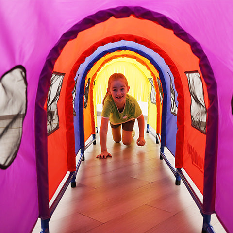 Grampus 叢林隧道 Jungle Curtain Crawl Tunnel