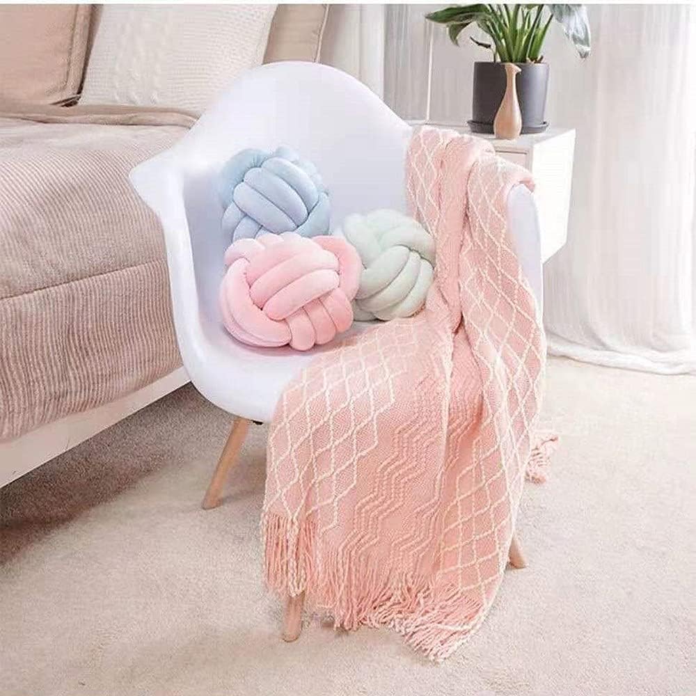 打結絨球抱枕 22cm Knot Pillow Ball