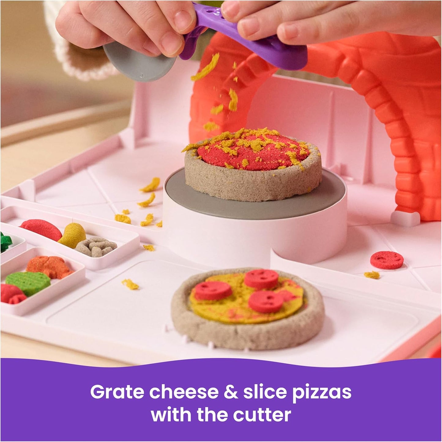 美國Kinetic Sand 動力沙披薩烤箱遊戲組 SquishPizza Rising Pizza Oven Playset
