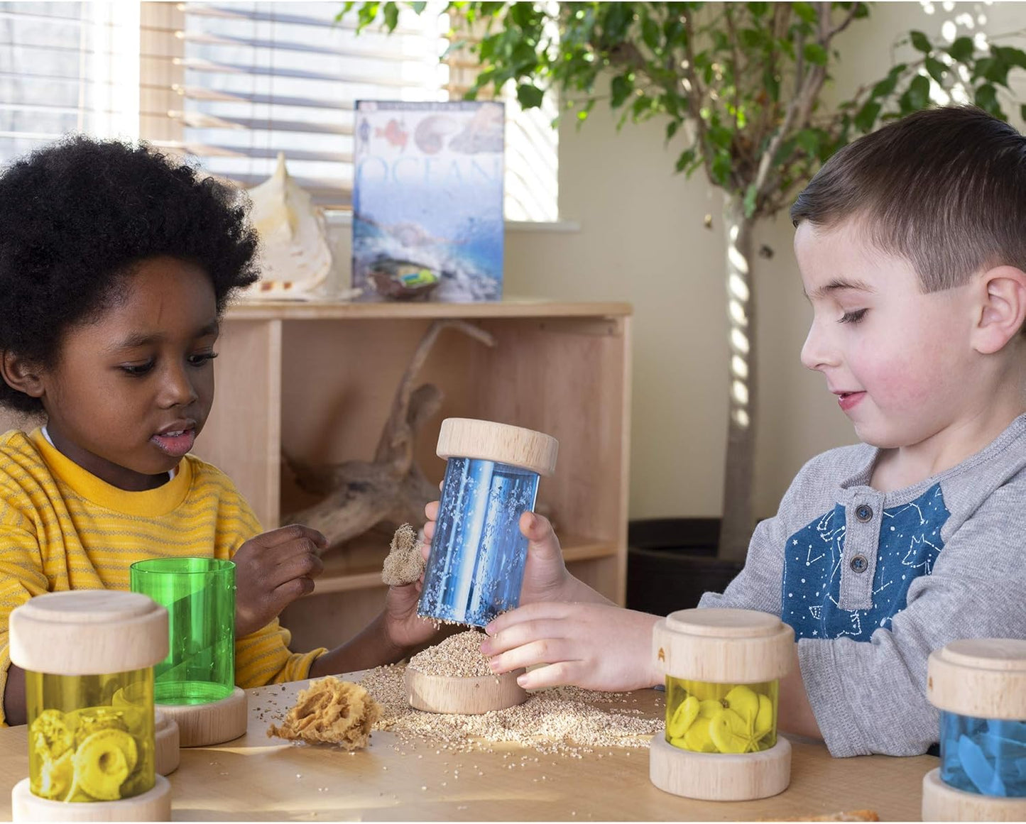 Guidecraft 探索彩色寶藏筒 - 基礎套組 Treasure Tubes Primary Set