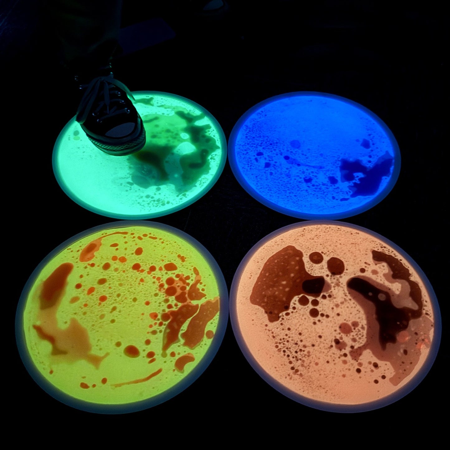 30cm夜光液態感應圓型地墊 4入組 30cm Glow-in-the-Dark Liquid Sensory Circle Tiles 4-Pack