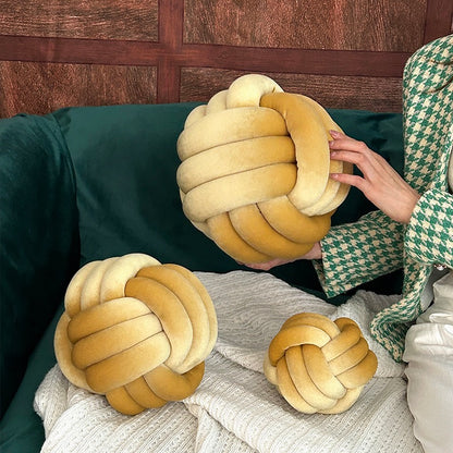 球形繩結絨毛抱枕 Spherical Knot Plush Pillow