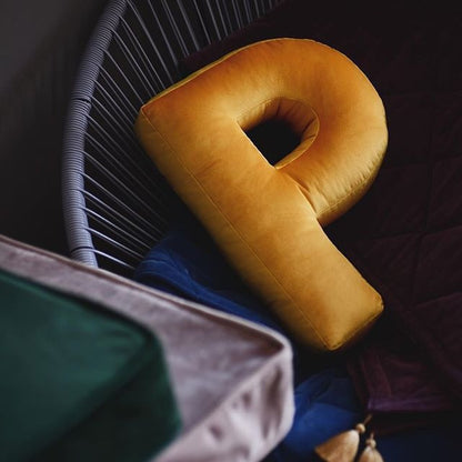 絲絨英文字母抱枕 A–Z 兒童安撫枕／房間佈置 Velvet Letter Cushion (A–Z)
