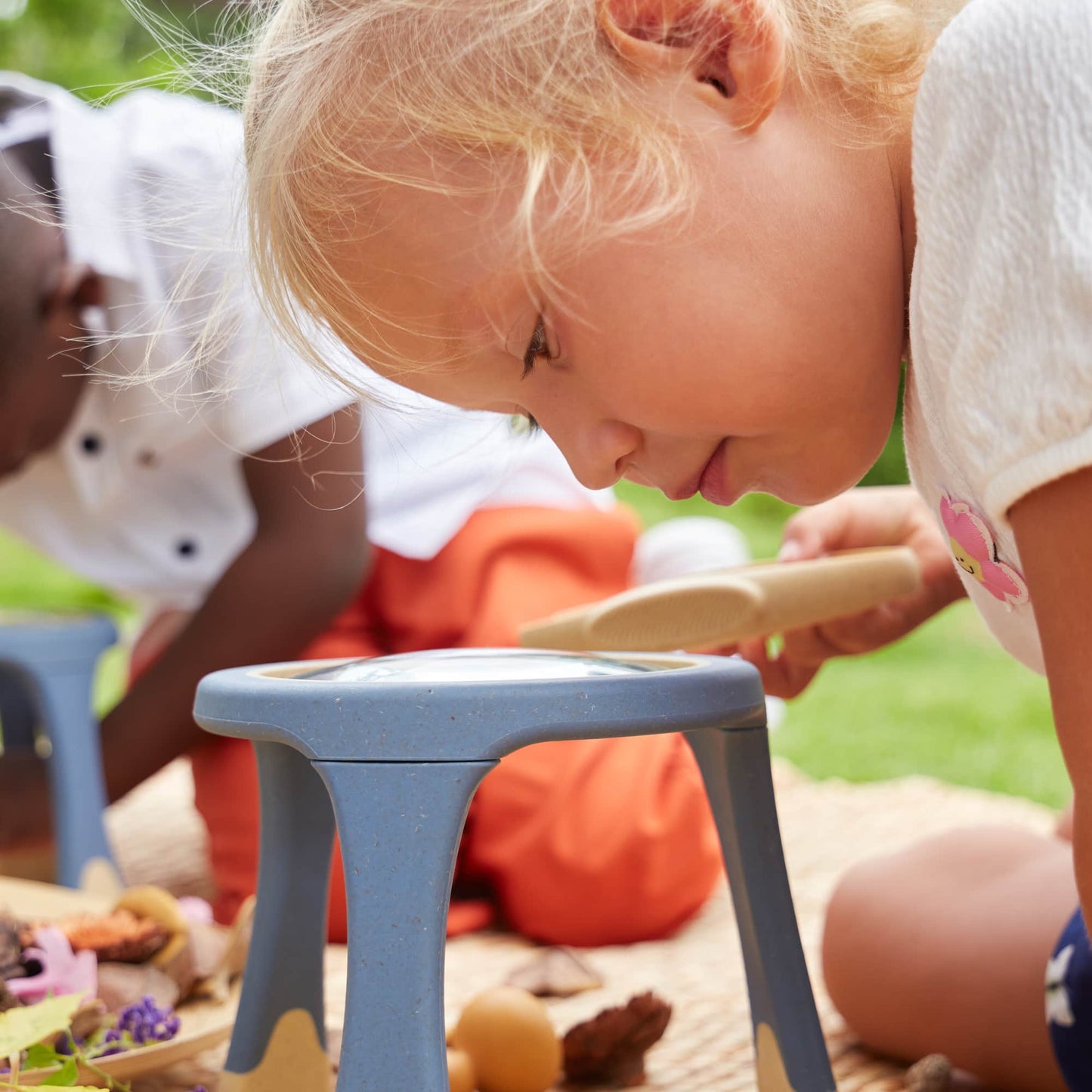 Guidecraft 全天候桌面式放大鏡 All-Weather Tabletop Magnifier