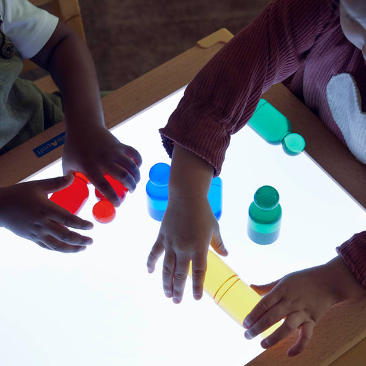 Guidecraft 光影色彩人偶組 Light and Color People Set